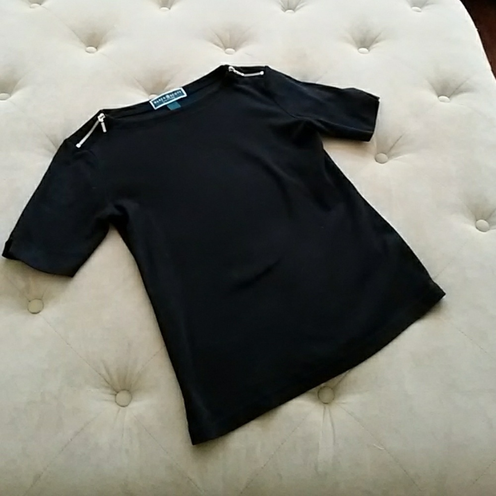 5 for $25 Karen Scott Top
